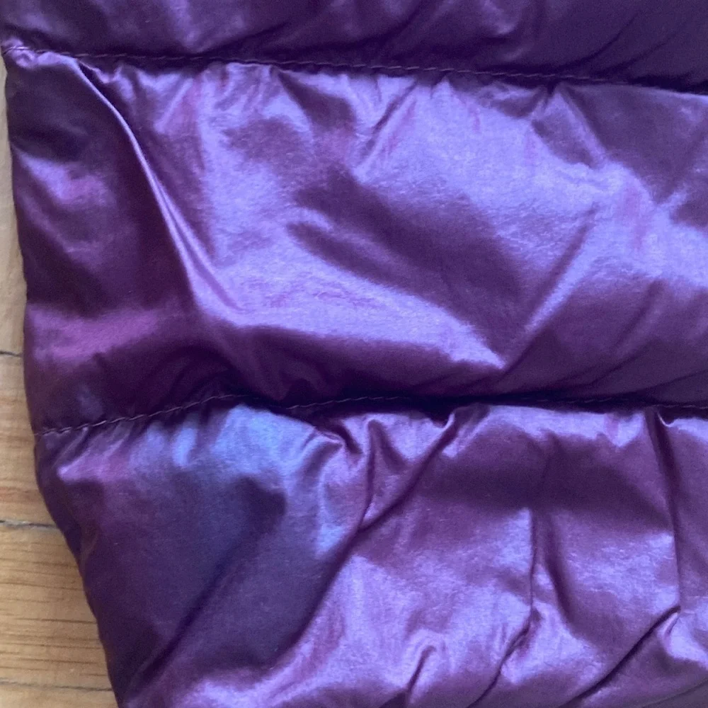 TNA Women's Burgundy Packable Puffer Jacket - Picture 5 of 7